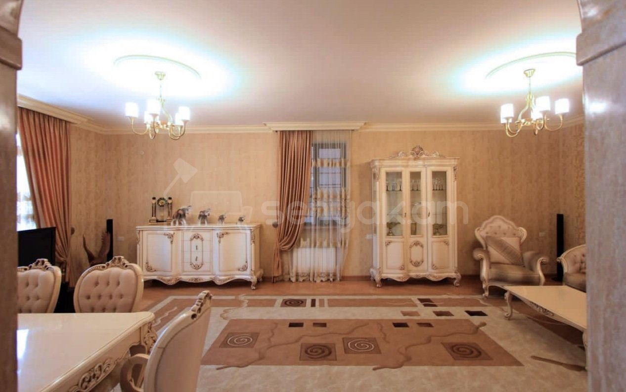 6 Սենյականոց Շքեղ Առանձնատուն, 250քմ, Լողավազանով