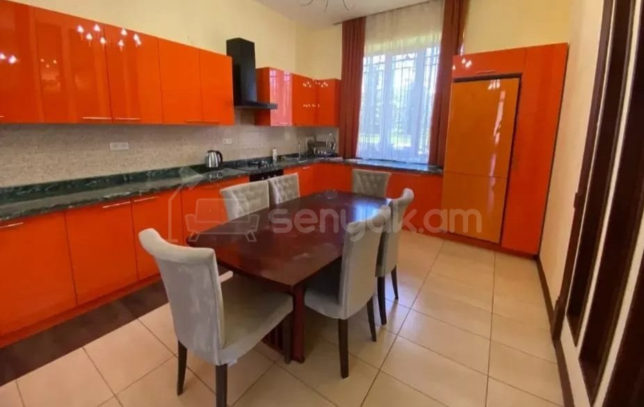 6 Սենյականոց Շքեղ Առանձնատուն, 250քմ, Լողավազանով