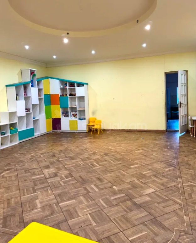 Օֆիսային Տարածք, 300քմ, Կապիտալ Վերանորոգված