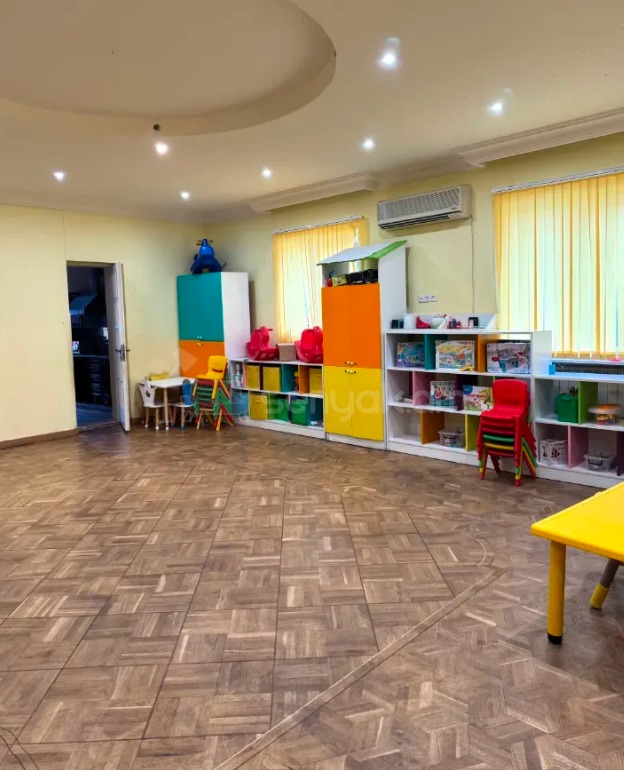 Օֆիսային Տարածք, 300քմ, Կապիտալ Վերանորոգված