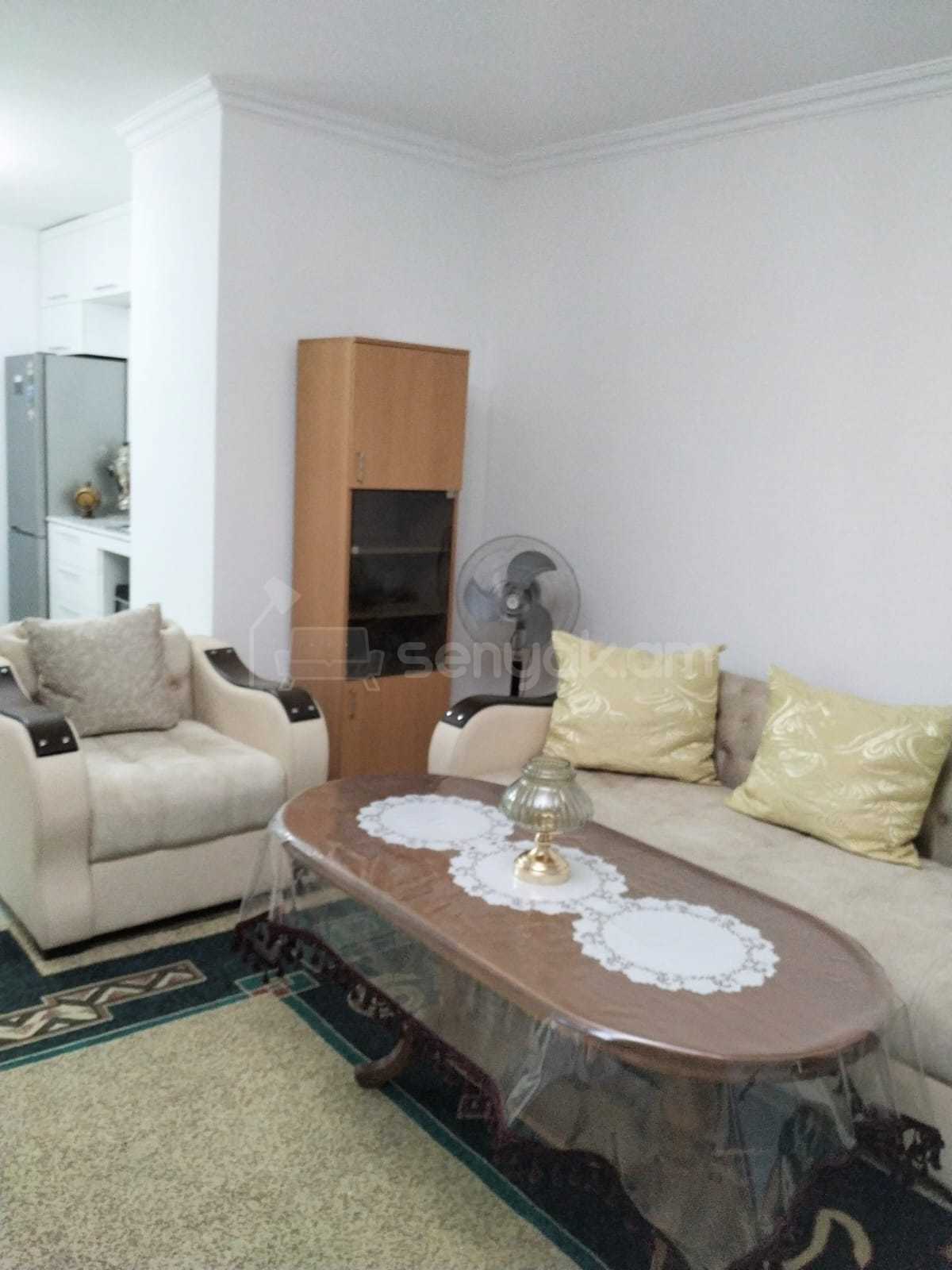 2 Սենյականոց Բնակարան Քարե Շենքում, 55քմ, 1/4 հարկ, Դիզայներական Վերանորոգված