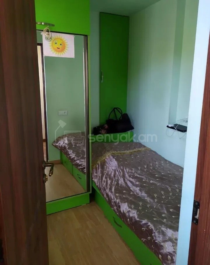 3 Սենյականոց Բնակարան, 70քմ, 4/9 հարկ, Նորմալ Վիճակում