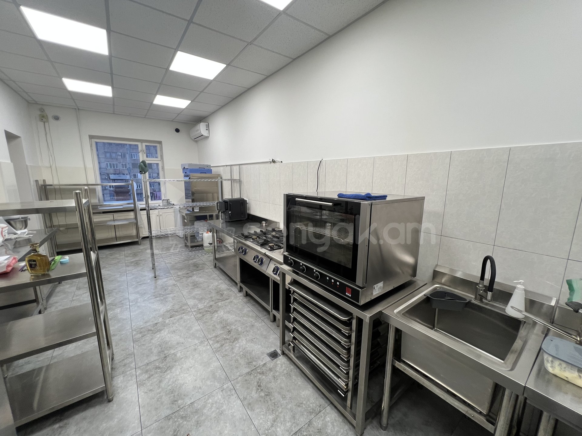 Նորակառույց Օֆիսային Տարածք, 740քմ