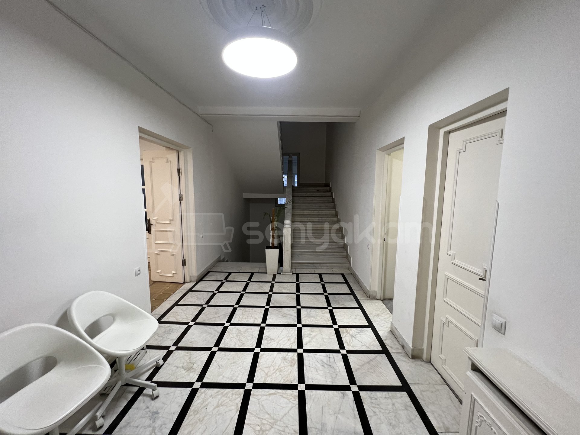 Նորակառույց Օֆիսային Տարածք, 740քմ