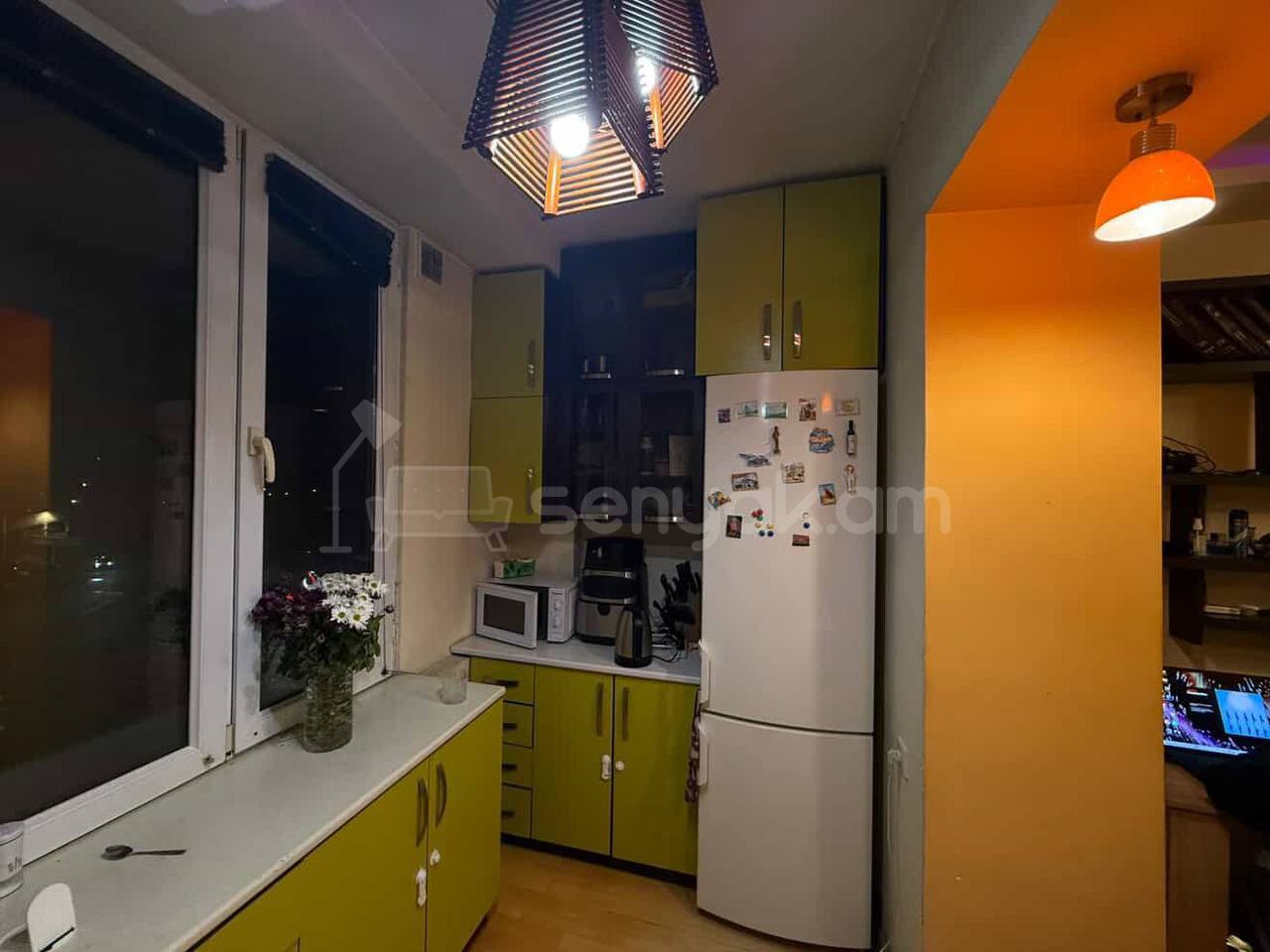 2 Սենյականոց Բնակարան Քարե Շենքում, 40քմ, 5/6 հարկ, Կապիտալ Վերանորոգված, Կահավորված, Արևկող