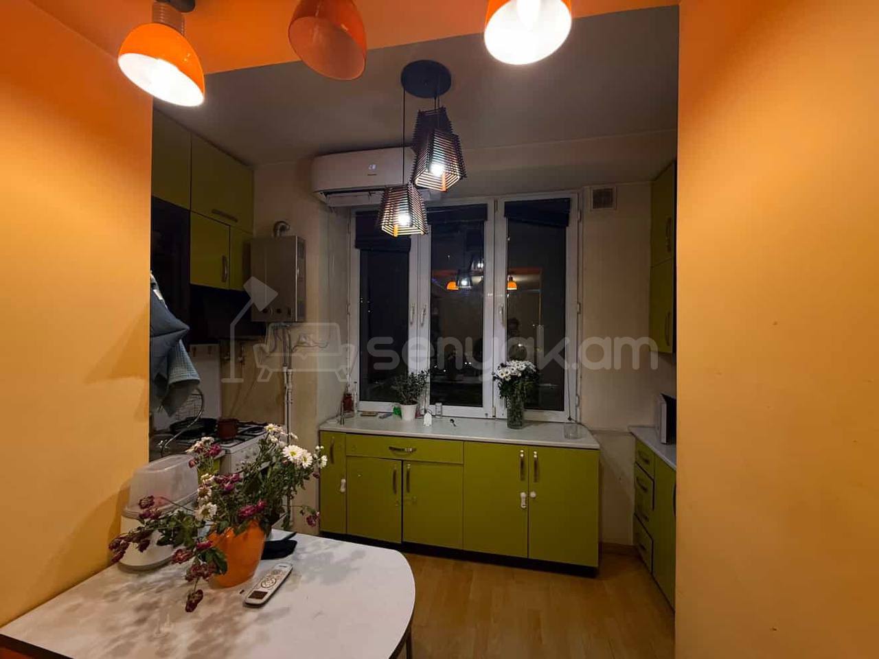 2 Սենյականոց Բնակարան Քարե Շենքում, 40քմ, 5/6 հարկ, Կապիտալ Վերանորոգված, Կահավորված, Արևկող