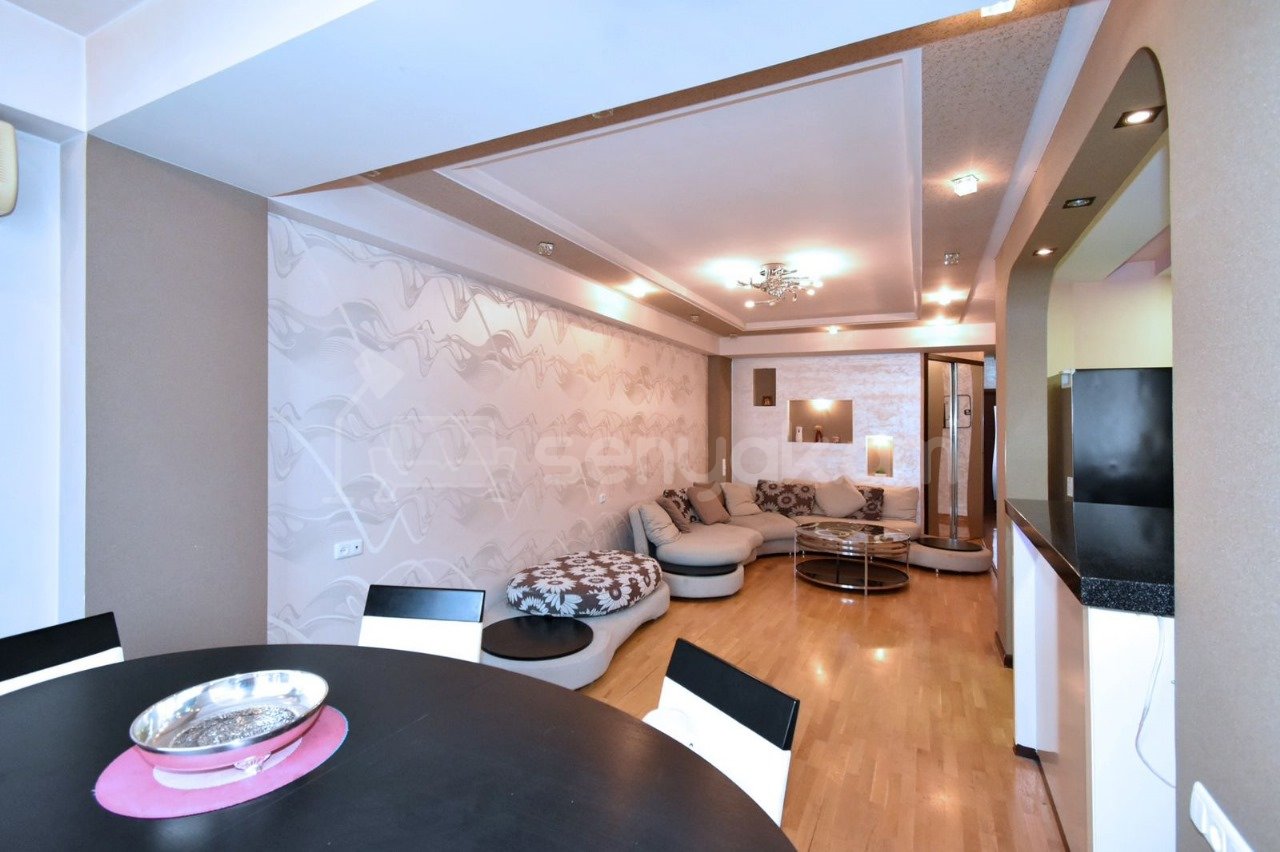 3 Սենյականոց Բնակարան, 96քմ, 2/11 հարկ, Դիզայներական Վերանորոգված