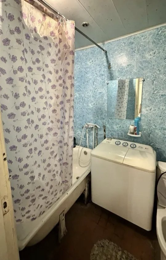 1 Սենյականոց Բնակարան, 42քմ, 3/9 հարկ, Նորմալ Վիճակում, Կահավորված