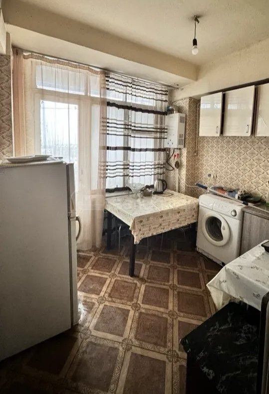 1 Սենյականոց Բնակարան, 42քմ, 3/9 հարկ, Նորմալ Վիճակում, Կահավորված