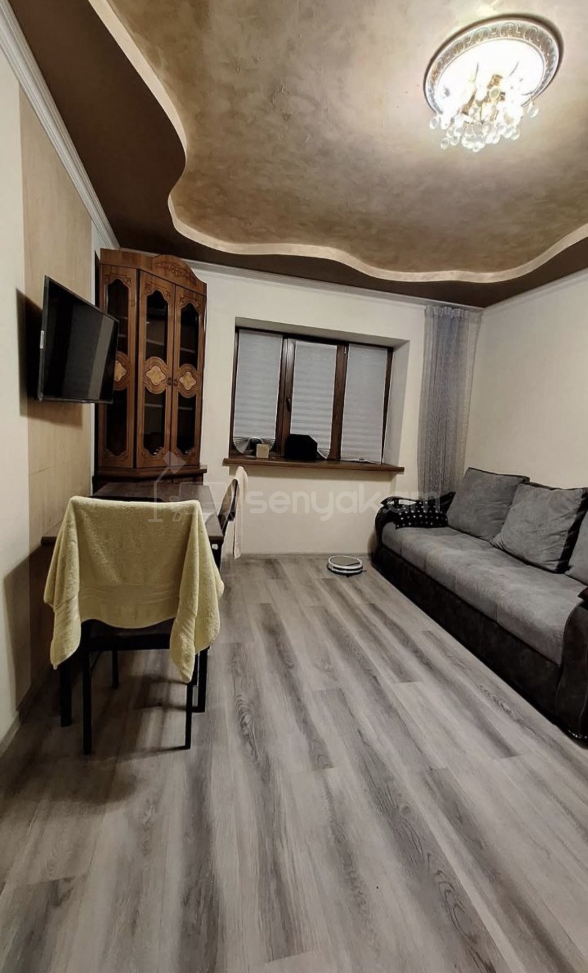 2 Սենյականոց Բնակարան Քարե Շենքում, 42քմ, 3/5 հարկ, Կապիտալ Վերանորոգված, Կահավորված