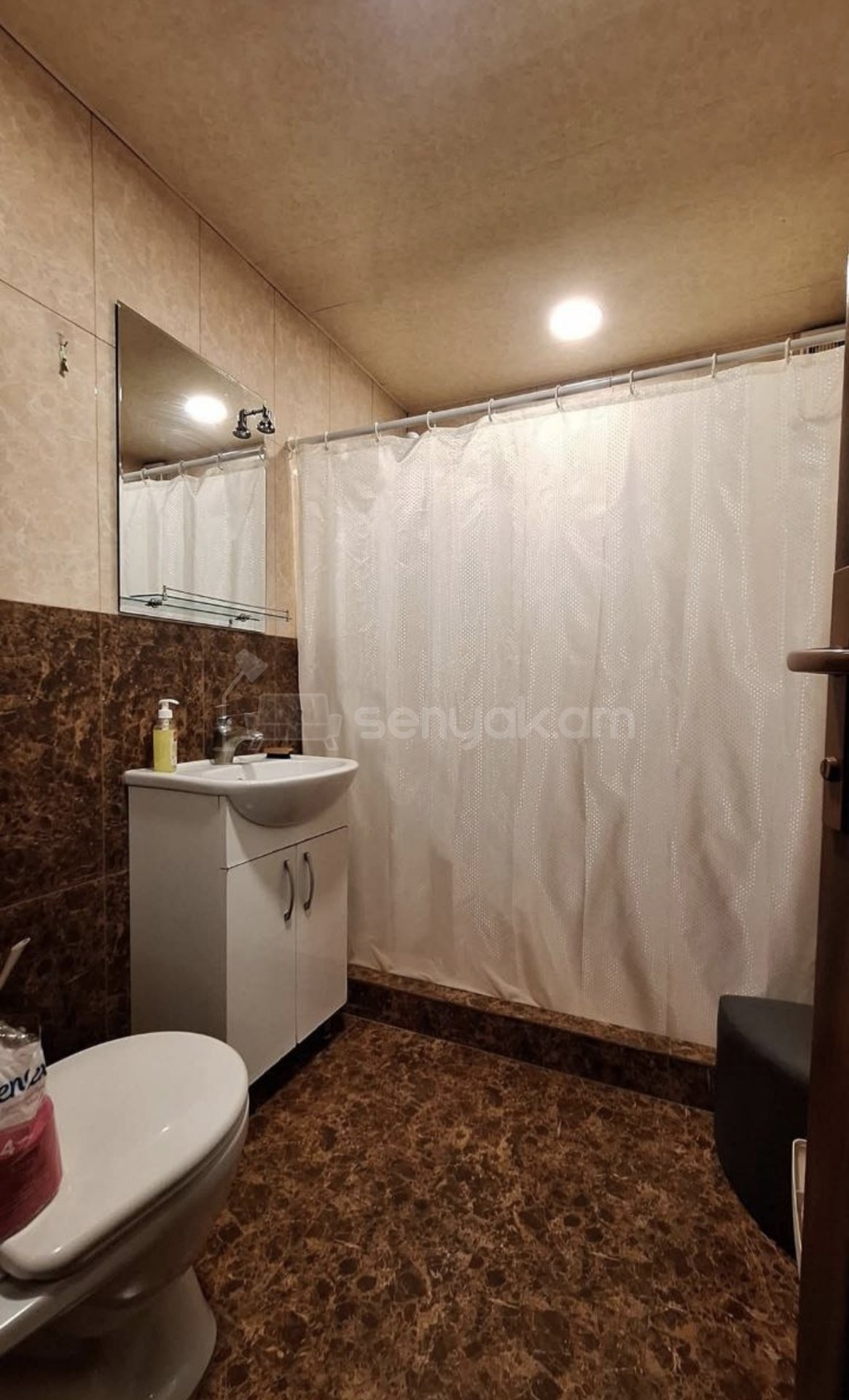 2 Սենյականոց Բնակարան Քարե Շենքում, 42քմ, 3/5 հարկ, Կապիտալ Վերանորոգված, Կահավորված