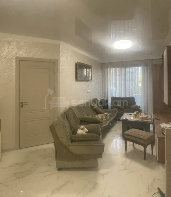 3 Սենյականոց Բնակարան Քարե Շենքում, 77քմ, 3/9 հարկ, Կապիտալ Վերանորոգված, Կահավորված, Արևկող