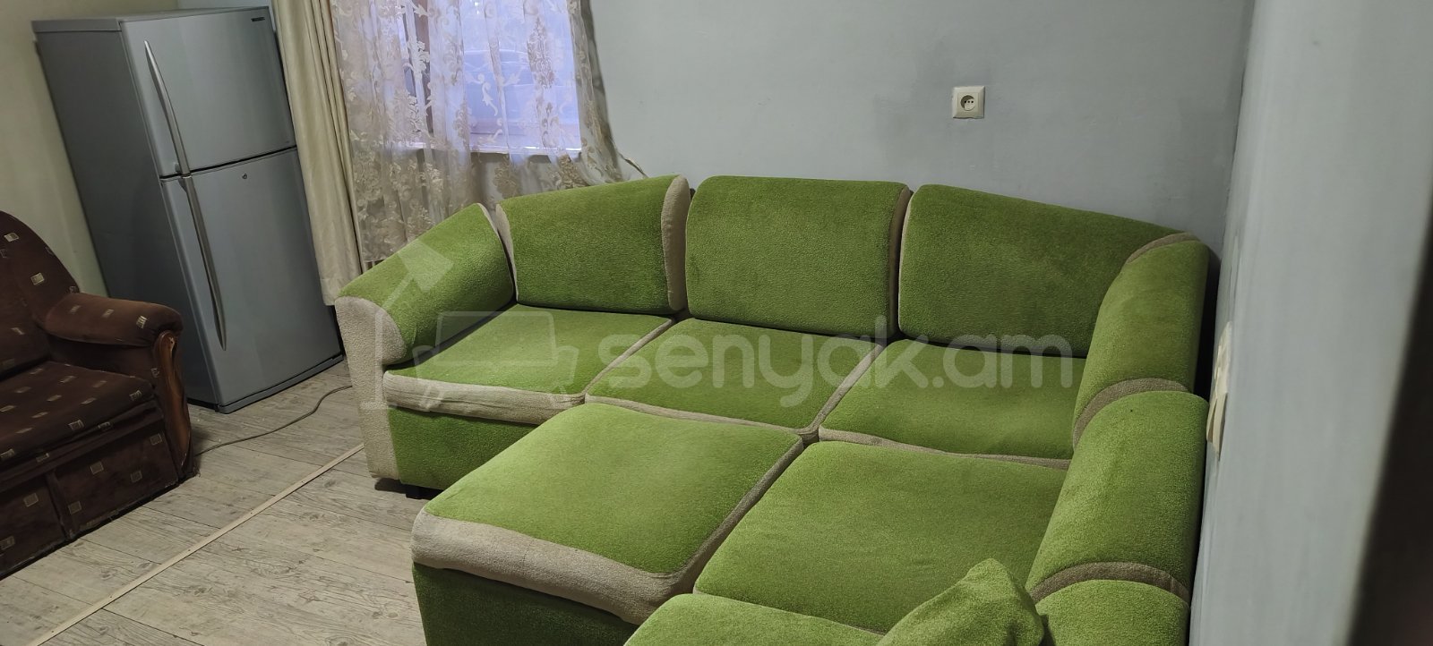 1 Սենյականոց Բնակարան Քարե Շենքում, 30քմ, 1/1 հարկ, Նորմալ Վիճակում, Կահավորված