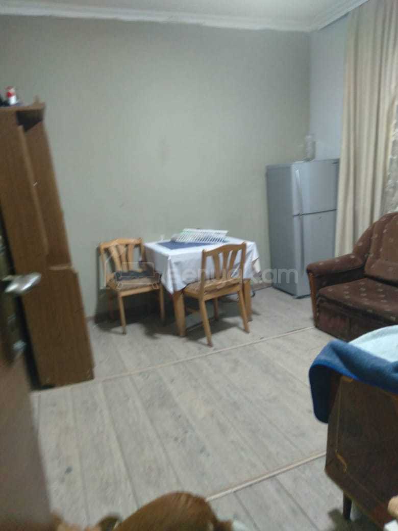 1 Սենյականոց Բնակարան Քարե Շենքում, 30քմ, 1/1 հարկ, Նորմալ Վիճակում, Կահավորված