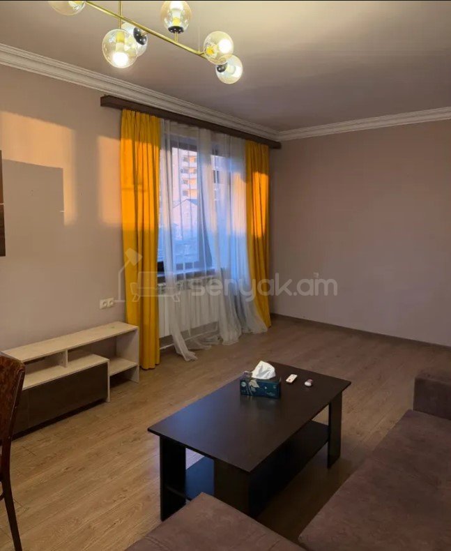 2 Սենյականոց Բնակարան Քարե Շենքում, 70քմ, 3/3 հարկ, Կապիտալ Վերանորոգված, Կահավորված