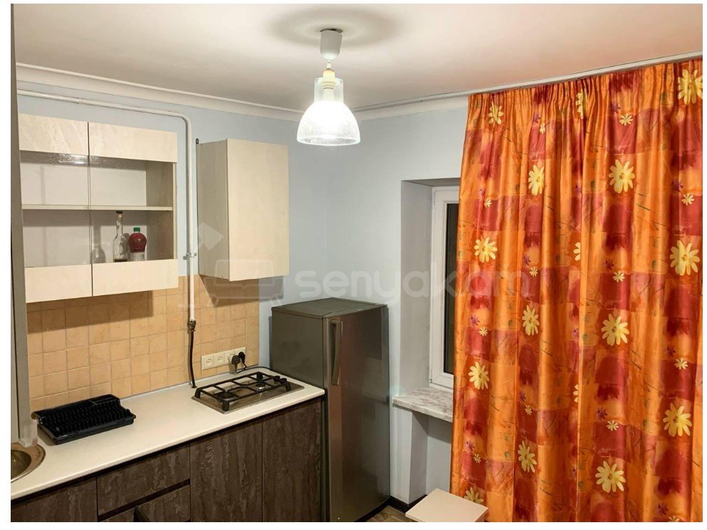 1 Սենյականոց Բնակարան Քարե Շենքում, 33քմ, 5/5 հարկ, Կապիտալ Վերանորոգված, Կահավորված