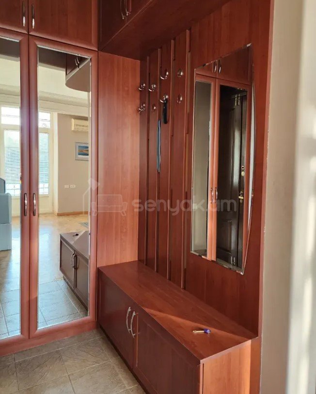 3 Սենյականոց Բնակարան Քարե Շենքում, 118քմ, 2/5 հարկ, Կապիտալ Վերանորոգված, Կահավորված