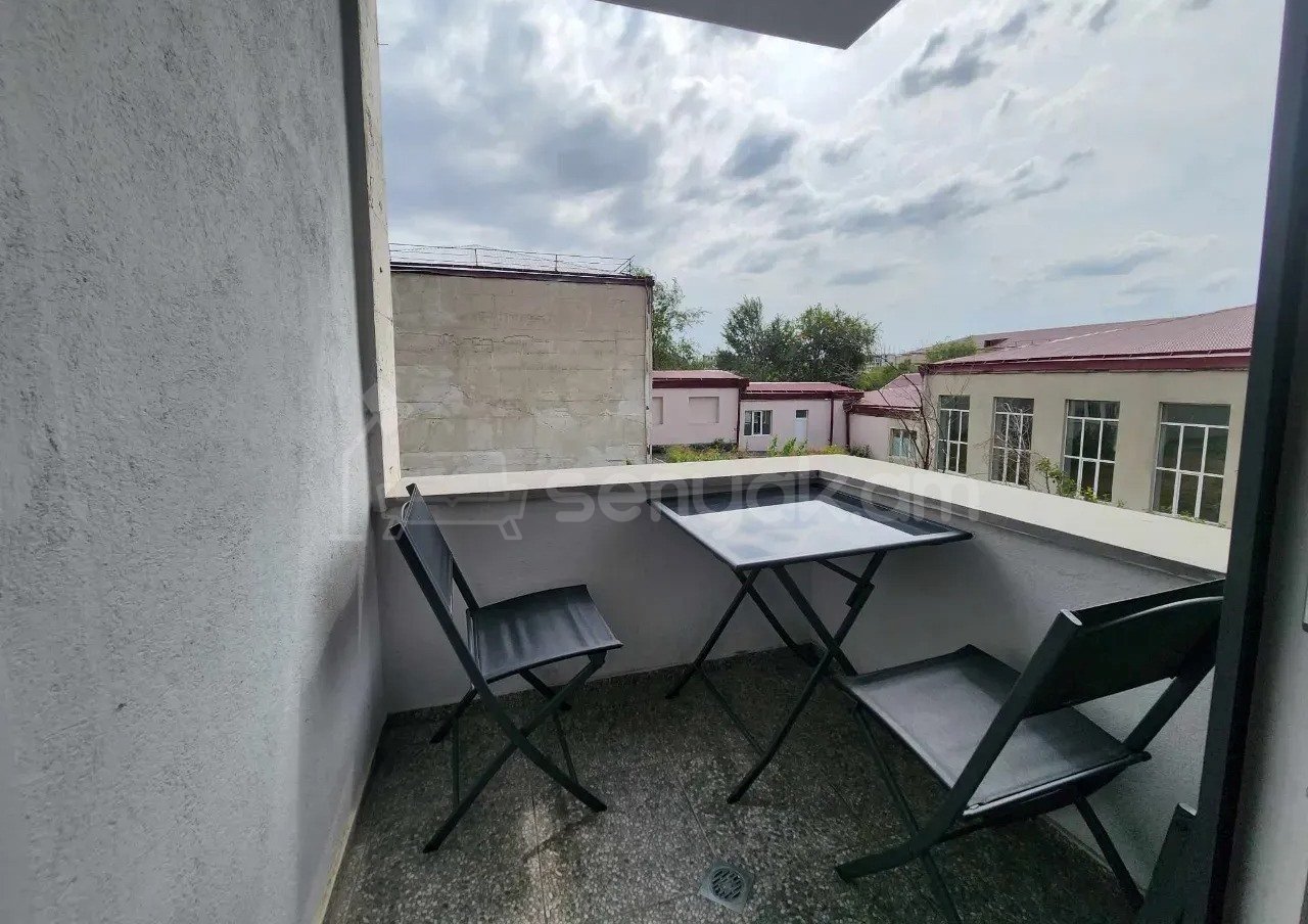 3 Սենյականոց Բնակարան Նորակառույցում, 60քմ, 2/8 հարկ, Դիզայներական Վերանորոգված