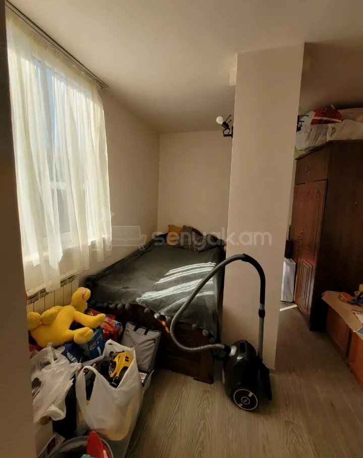 3 Սենյականոց Բնակարան, 63քմ, 2/12 հարկ, Նորմալ Վիճակում