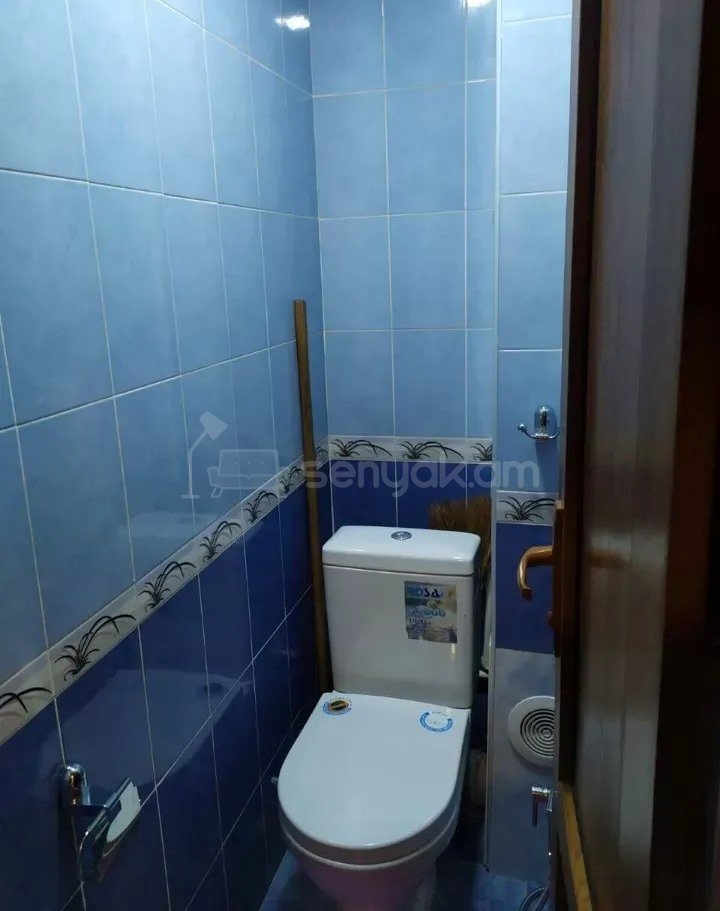 3 Սենյականոց Բնակարան, 70քմ, 4/9 հարկ, Նորմալ Վիճակում