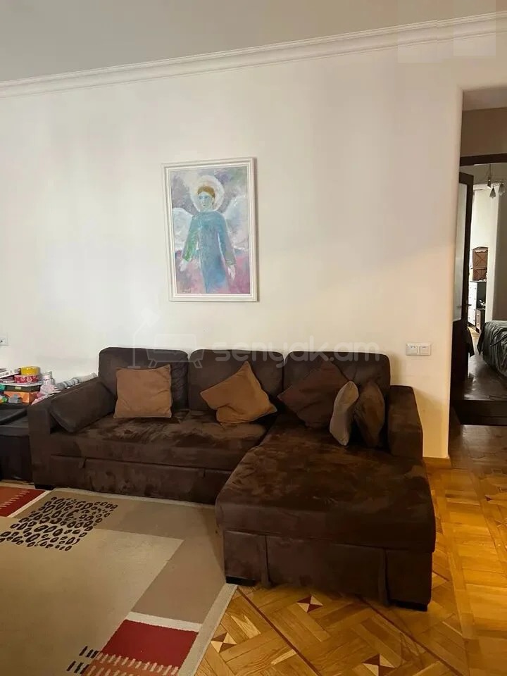 3 Սենյականոց Բնակարան Քարե Շենքում, 78քմ, 3/4 հարկ, Կապիտալ Վերանորոգված