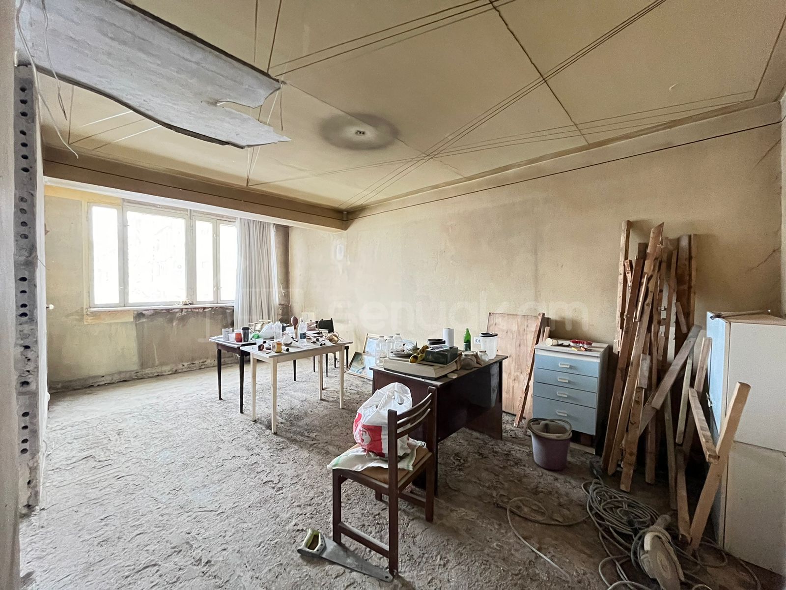 4 Սենյականոց Բնակարան Քարե Շենքում, 92քմ, 3/5 հարկ, Զրոյական Վիճակում