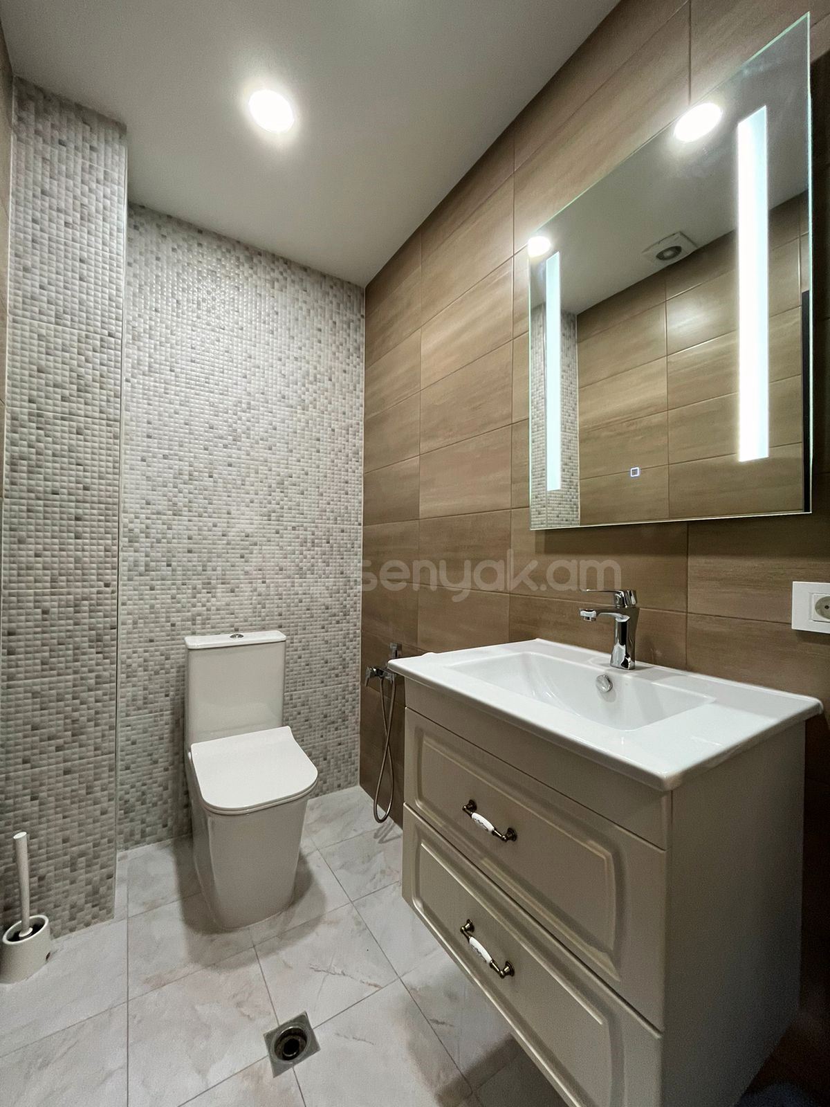 3 Սենյականոց Բնակարան Նորակառույցում, 67քմ, 1/2 հարկ, Դիզայներական Վերանորոգված