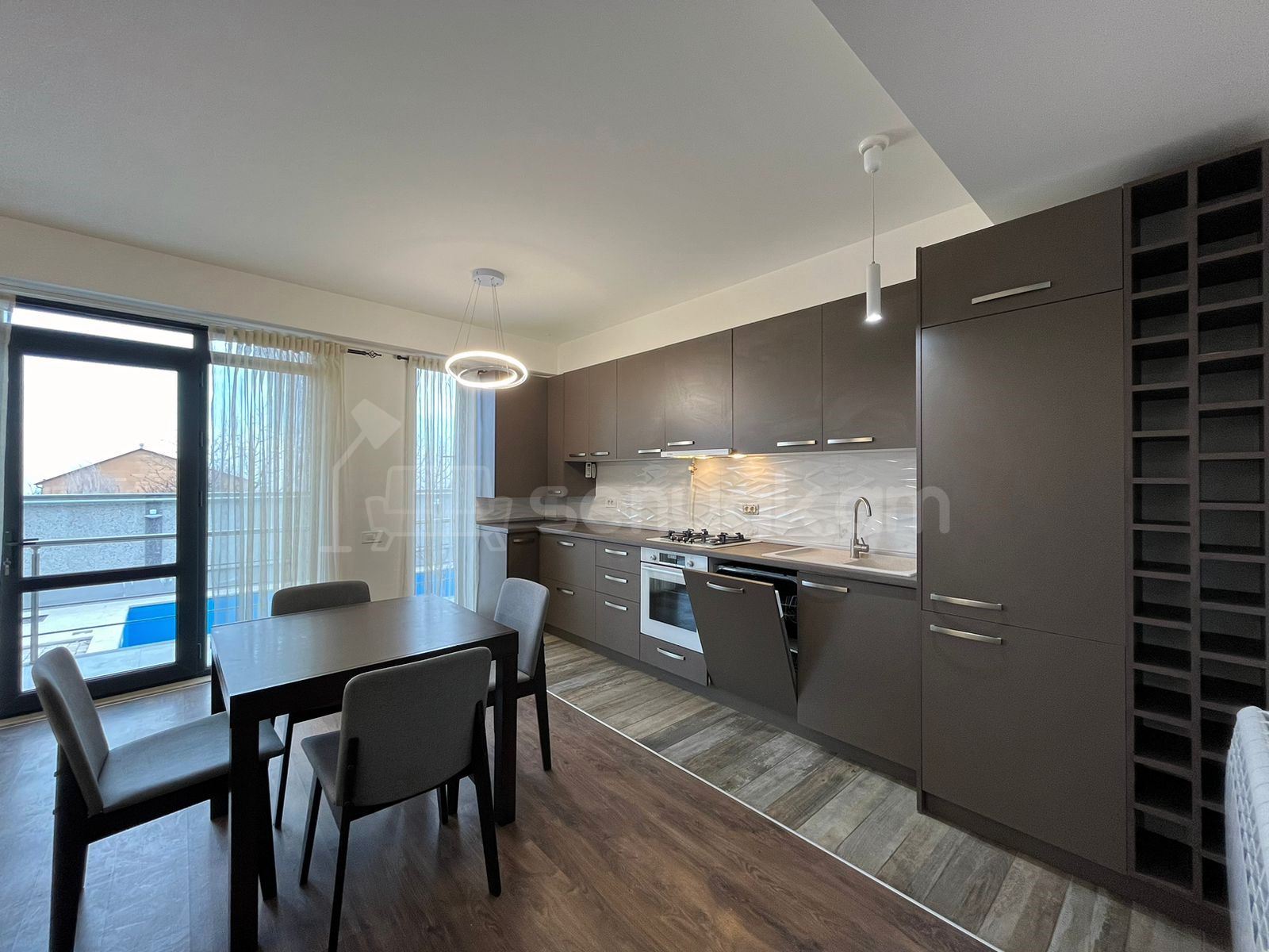 3 Սենյականոց Բնակարան Նորակառույցում, 67քմ, 1/2 հարկ, Դիզայներական Վերանորոգված