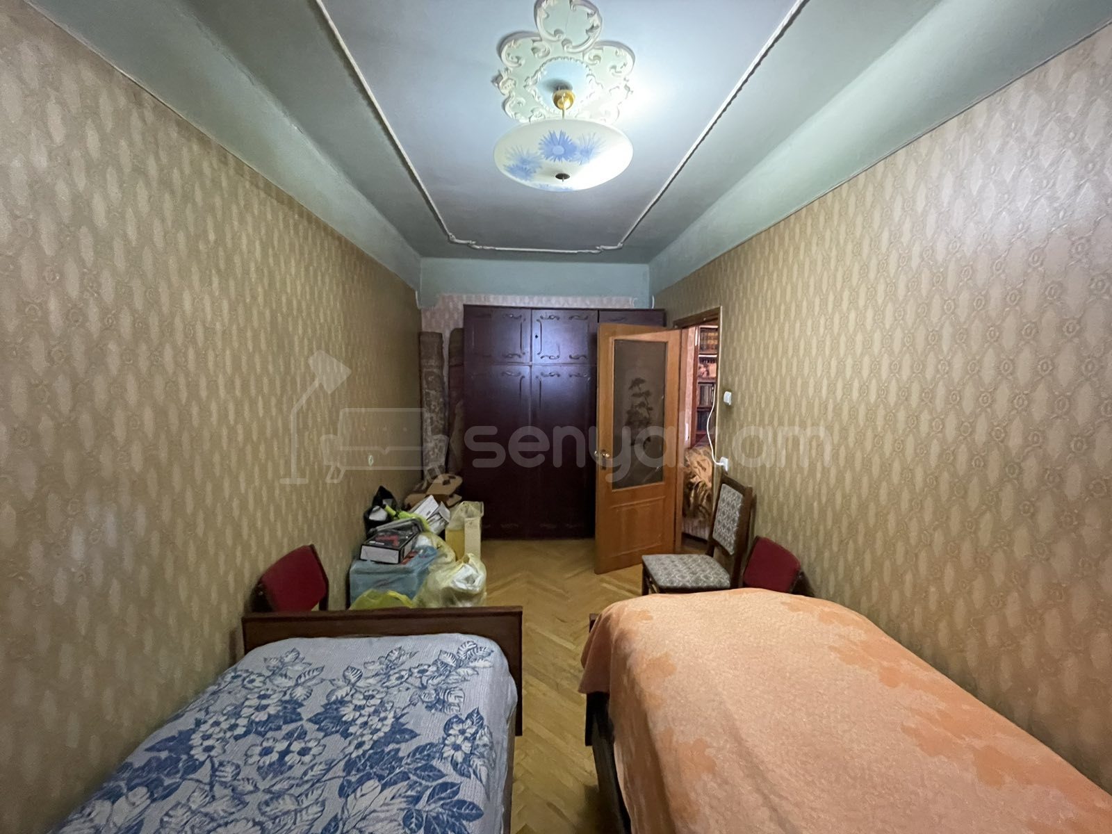 3 Սենյականոց Բնակարան Քարե Շենքում, 75քմ, 4/5 հարկ, Պետական Վիճակում