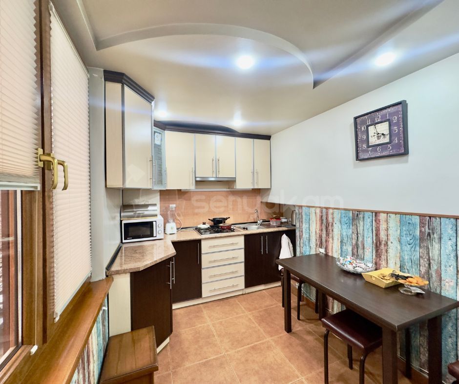 2 Սենյականոց Բնակարան Քարե Շենքում, 59քմ, 2/5 հարկ, Կապիտալ Վերանորոգված