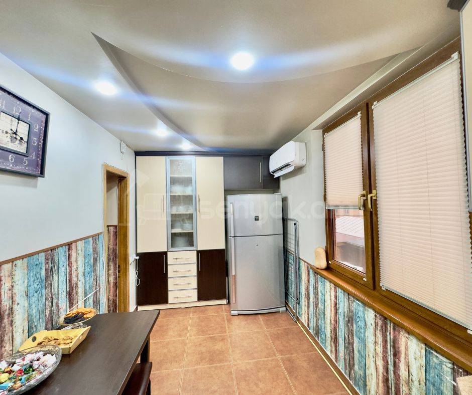 2 Սենյականոց Բնակարան Քարե Շենքում, 59քմ, 2/5 հարկ, Կապիտալ Վերանորոգված