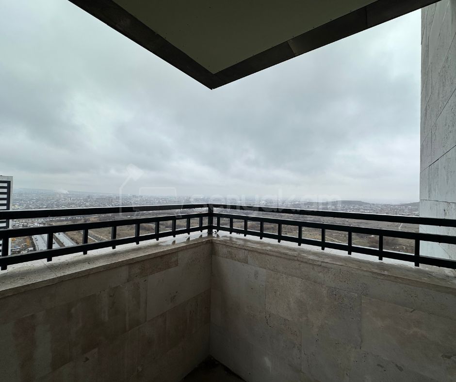 4 Սենյականոց Բնակարան Նորակառույցում, 130քմ, 16/22 հարկ, Զրոյական Վիճակում