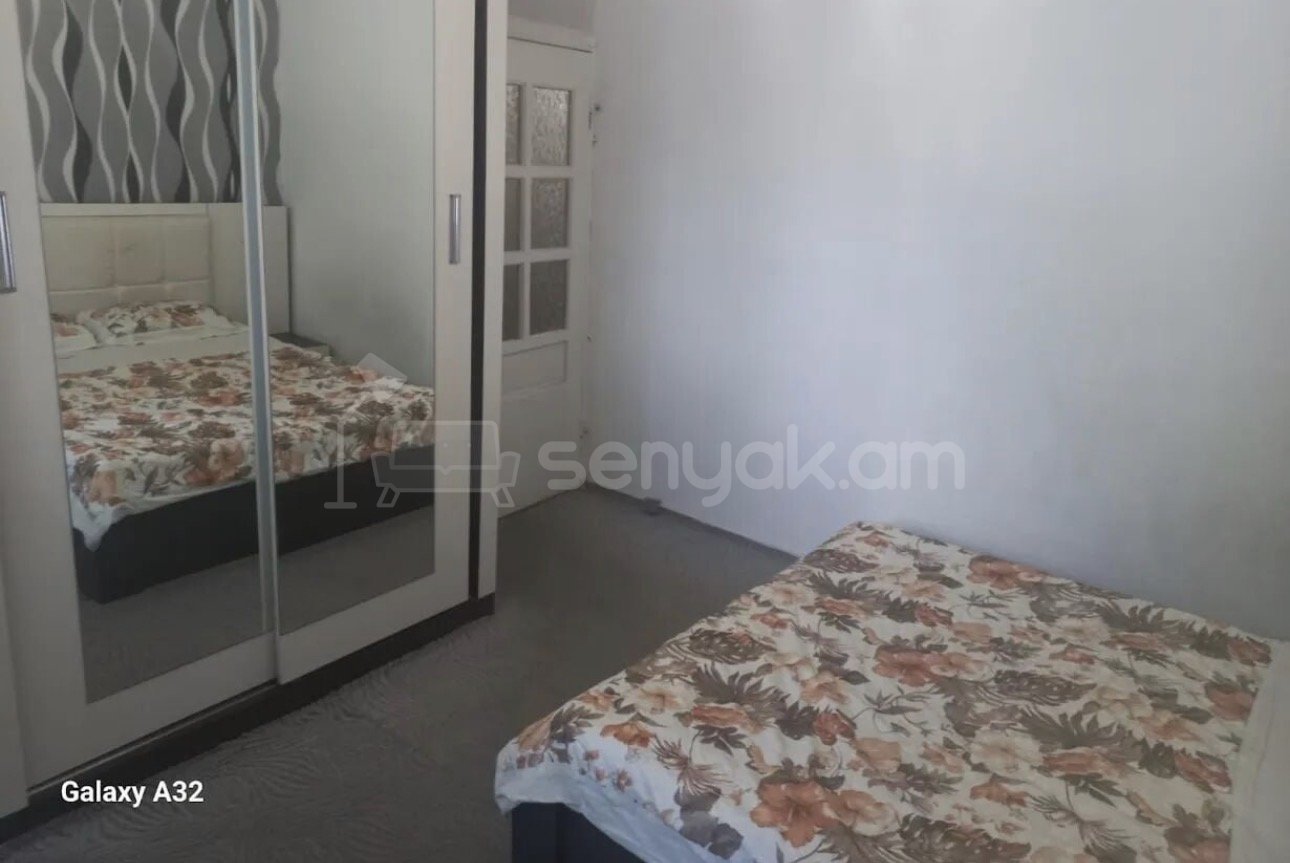 3 Սենյականոց Բնակարան Քարե Շենքում, 72քմ, 1/5 հարկ, Կապիտալ Վերանորոգված