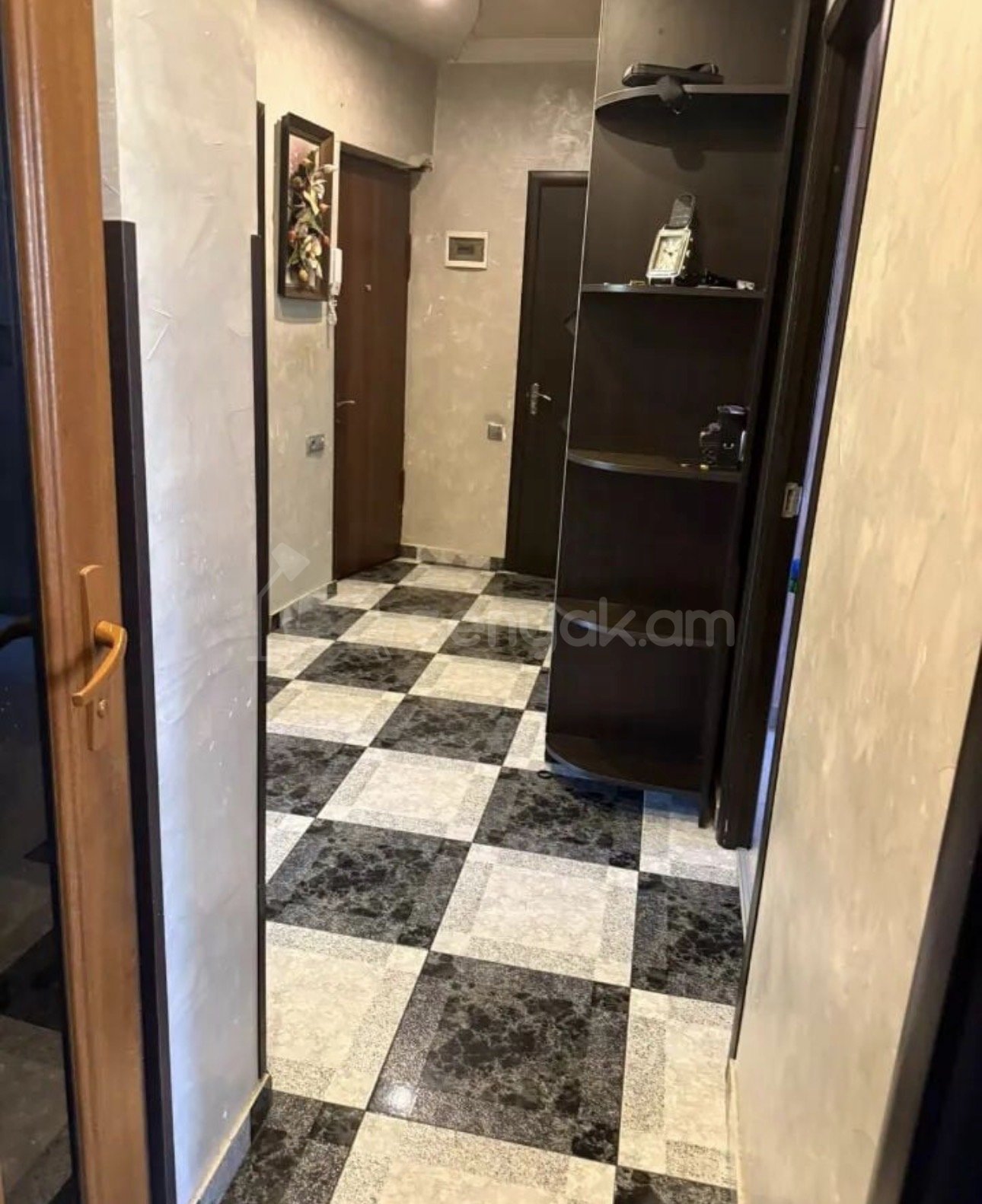 4 Սենյականոց Բնակարան, 79քմ, 3/9 հարկ, Դիզայներական Վերանորոգված