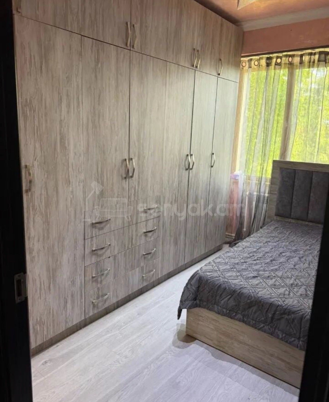 4 Սենյականոց Բնակարան, 79քմ, 3/9 հարկ, Դիզայներական Վերանորոգված