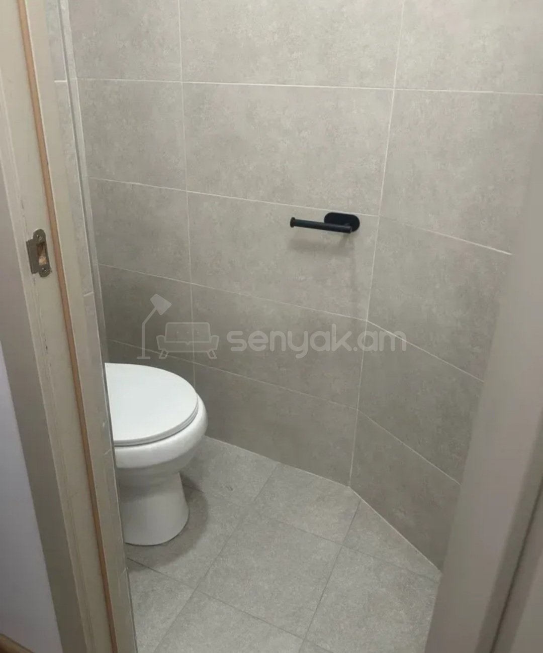 2 Սենյականոց Բնակարան, 42քմ, 6/9 հարկ, Կապիտալ Վերանորոգված, Կահավորված