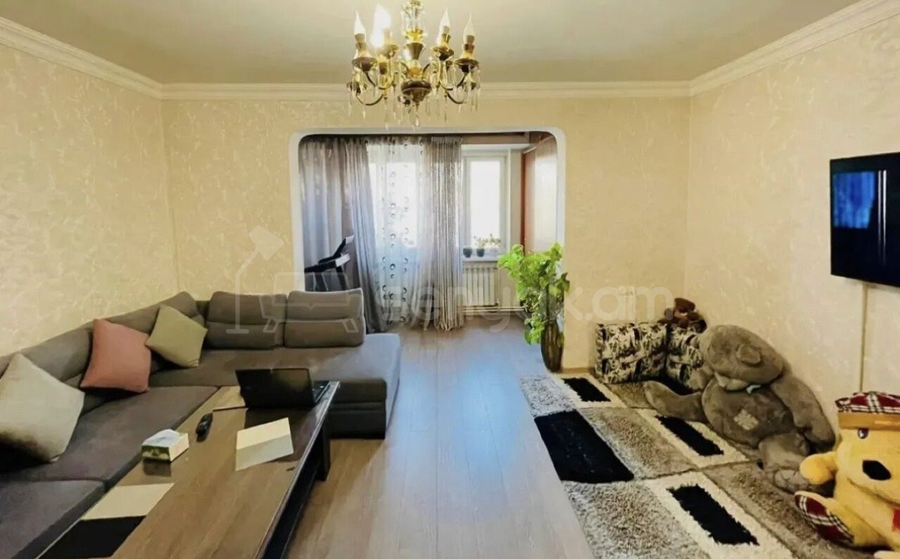 3 Սենյականոց Բնակարան, 71քմ, 8/9 հարկ, Կապիտալ Վերանորոգված