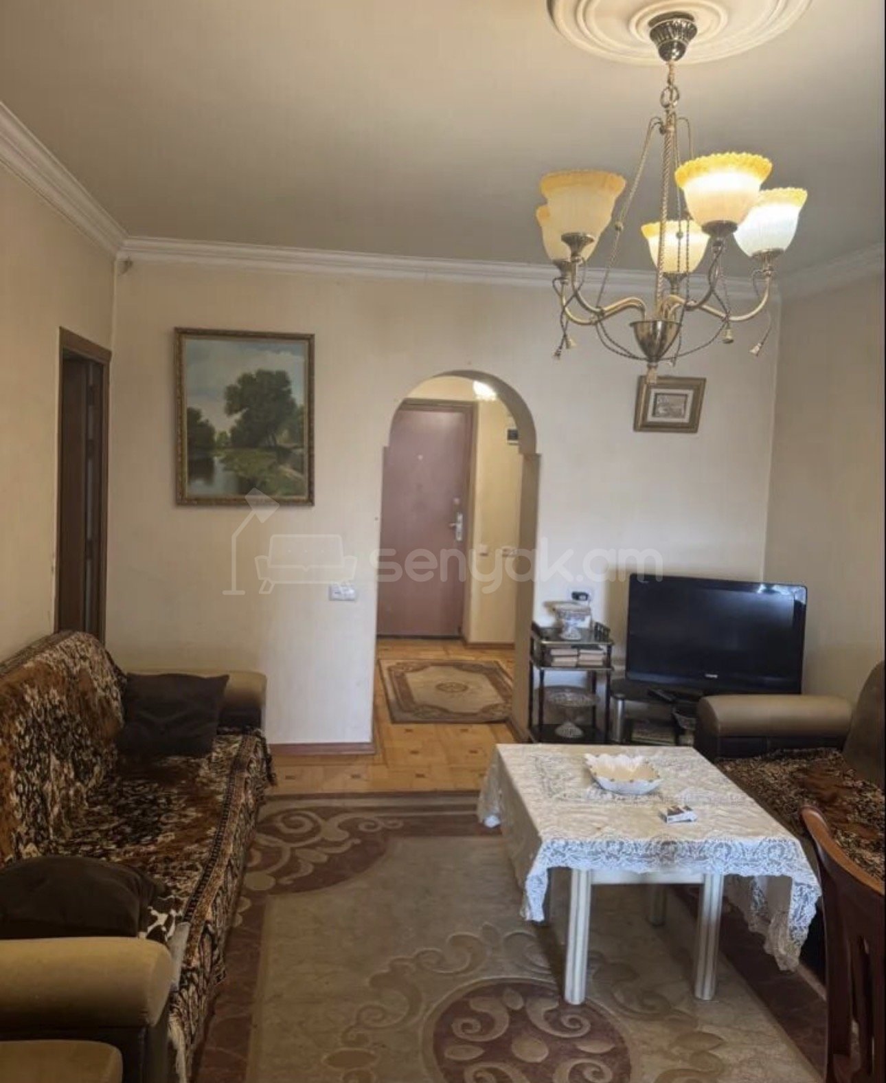 3 Սենյականոց Բնակարան Քարե Շենքում, 70քմ, 5/5 հարկ, Կապիտալ Վերանորոգված