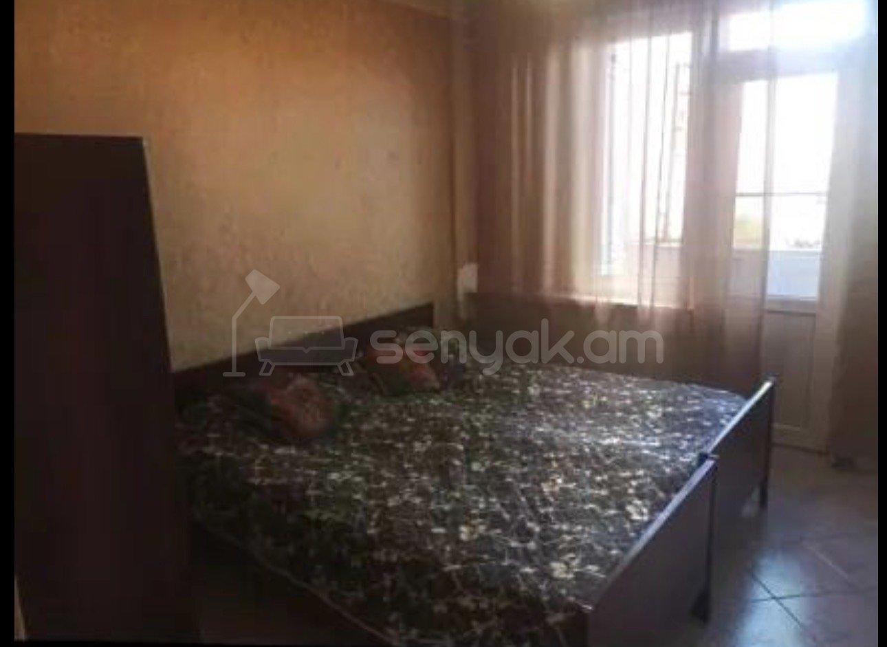 3 Սենյականոց Բնակարան Քարե Շենքում, 76քմ, 4/5 հարկ, Կապիտալ Վերանորոգված