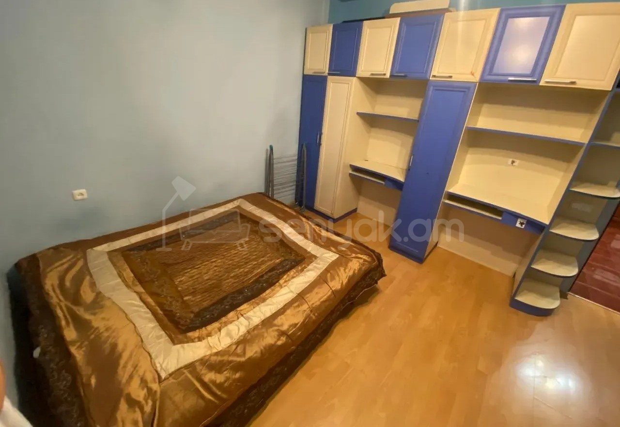 3 Սենյականոց Բնակարան Քարե Շենքում, 90քմ, 4/6 հարկ, Կապիտալ Վերանորոգված