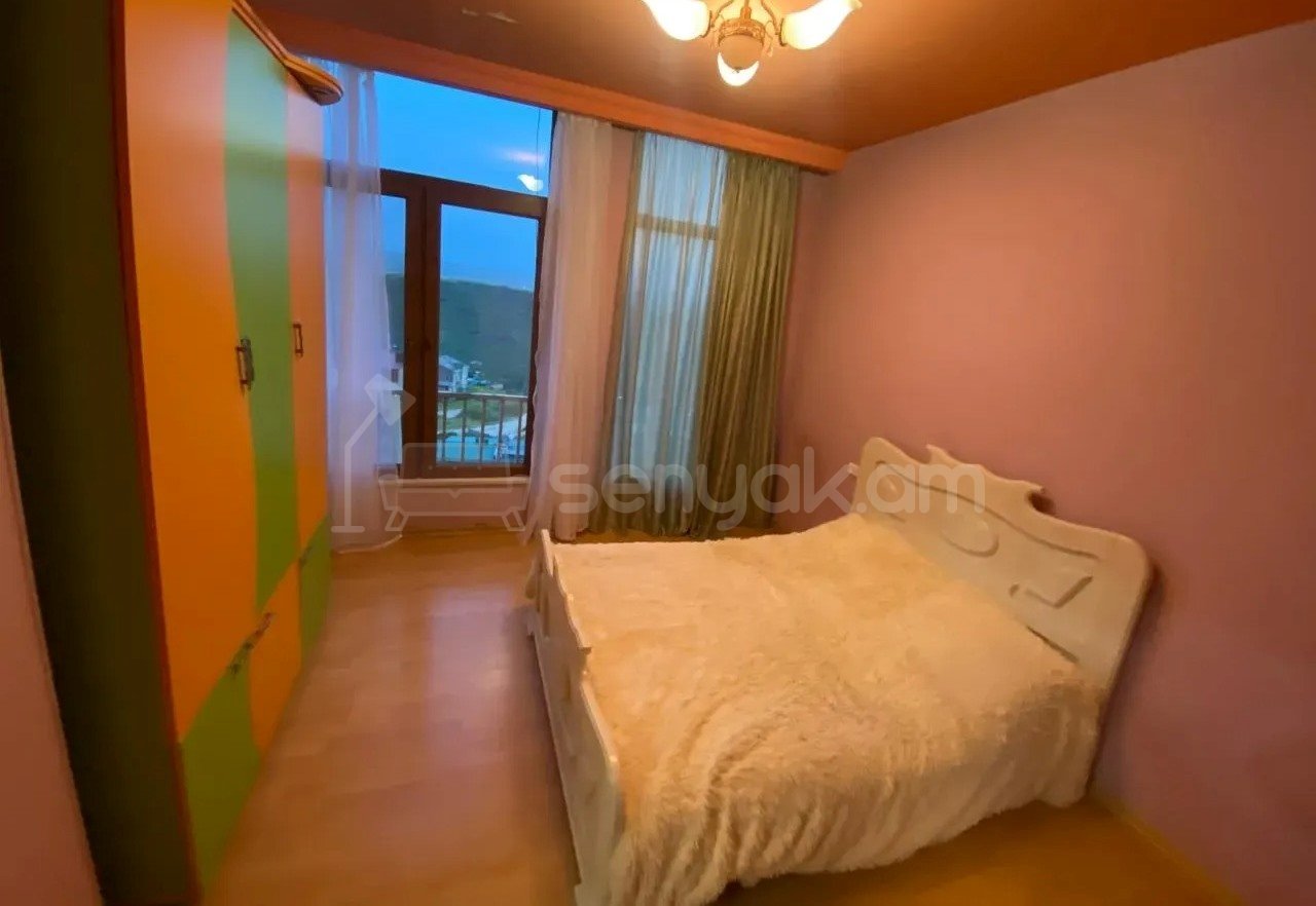 3 Սենյականոց Բնակարան Քարե Շենքում, 90քմ, 4/6 հարկ, Կապիտալ Վերանորոգված