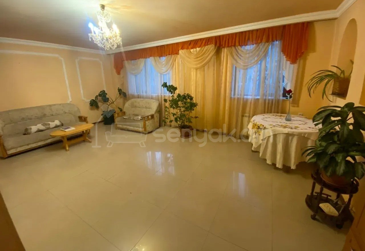 3 Սենյականոց Բնակարան Քարե Շենքում, 90քմ, 4/6 հարկ, Նորմալ Վիճակում