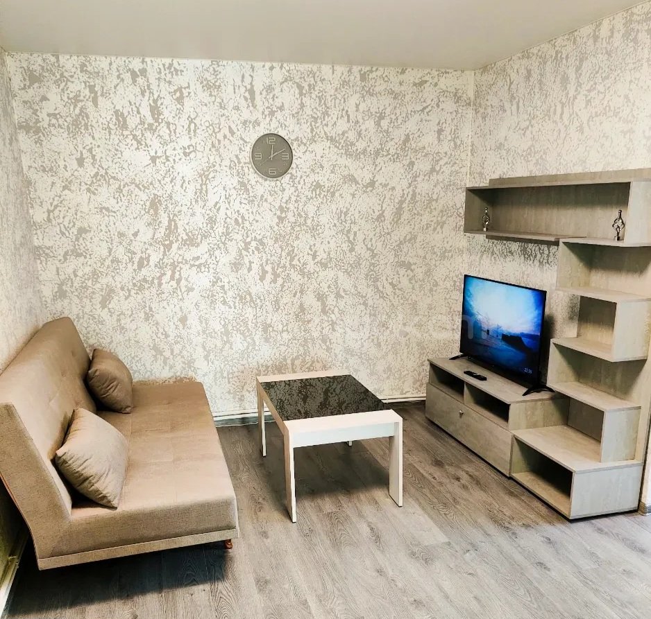 2 Սենյականոց Բնակարան Քարե Շենքում, 60քմ, 4/5 հարկ, Կապիտալ Վերանորոգված, Կահավորված