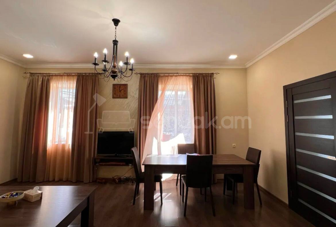 4 Սենյականոց Սեփական Տուն, 114քմ, Կապիտալ Վերանորոգված