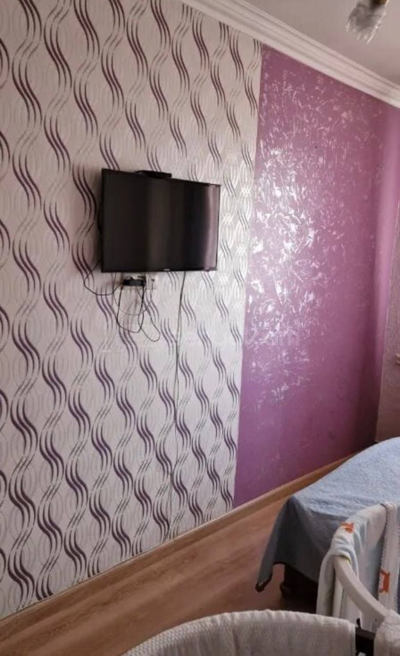 3 Սենյականոց Բնակարան Քարե Շենքում, 80քմ, 4/4 հարկ, Կապիտալ Վերանորոգված