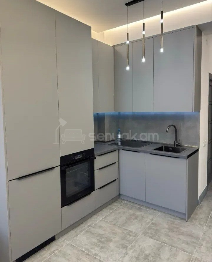 2 Սենյականոց Բնակարան Նորակառույցում, 47քմ, 2/8 հարկ, Կապիտալ Վերանորոգված