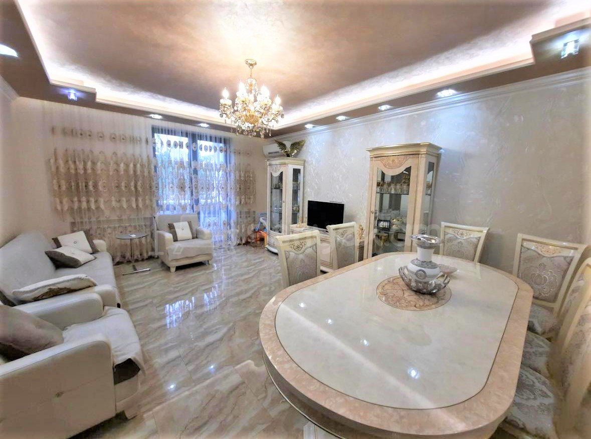 3 Սենյականոց Բնակարան, 188քմ, 3/6 հարկ, Դիզայներական Վերանորոգված, Կահավորված