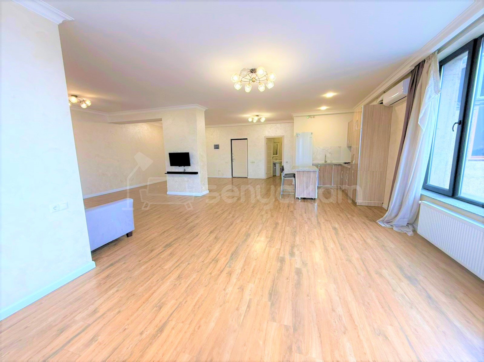 3 Սենյականոց Բնակարան Նորակառույցում, 120քմ, 8/11 հարկ, Կապիտալ Վերանորոգված, Մասամբ Կահավորված, Արևկող