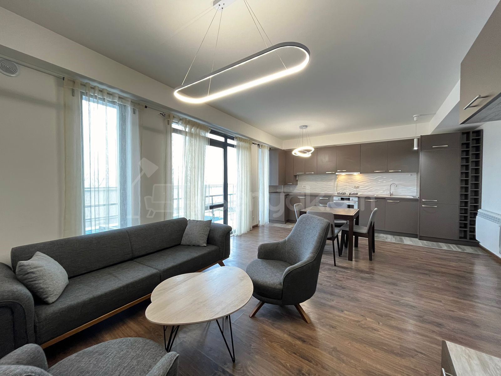 3 Սենյականոց Բնակարան Նորակառույցում, 67քմ, 1/2 հարկ, Կապիտալ Վերանորոգված