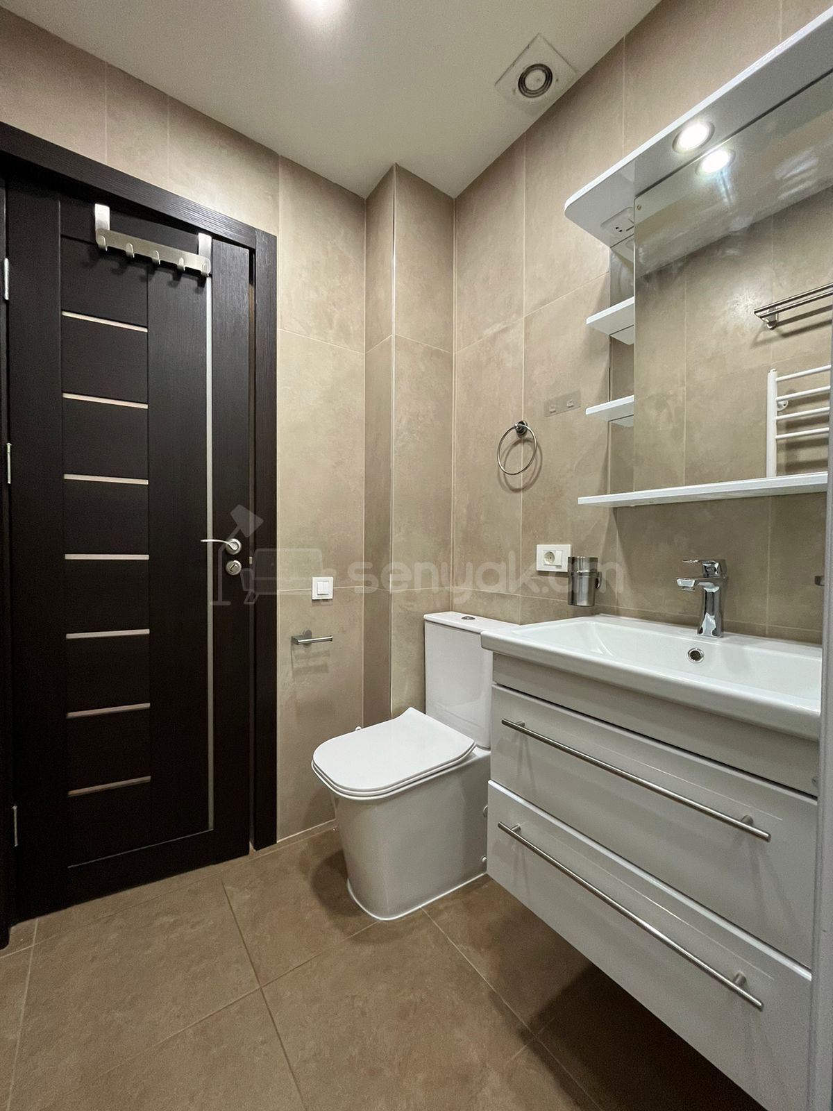 3 Սենյականոց Բնակարան Նորակառույցում, 67քմ, 1/2 հարկ, Կապիտալ Վերանորոգված